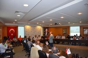 DENİB AKADEMİ' den Aile Şirketlerinde Kurumsallaşma ve Aile Anayasası Eğitimi