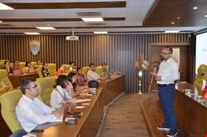 DENİB AKADEMİ İhracatta Müşteri Bulma Yöntemleri Eğitimi