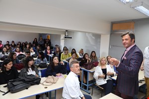 DENİB 6. Ev ve Plaj Giyimi Tasarım Yarışması' nın İzmir'deki Tanıtım Toplantıları 10 Ekim 2017 Tarihinde Gerçekleştirildi.