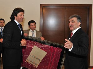 DENİB Başkanı Süleyman KOCASERT'in Sn. Cumhurbaşkanımıza Hediyesi